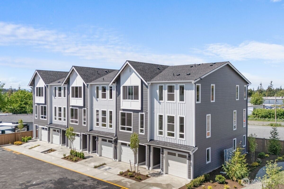 Property Photo: 15726 40th Avenue W A2 WA 98087