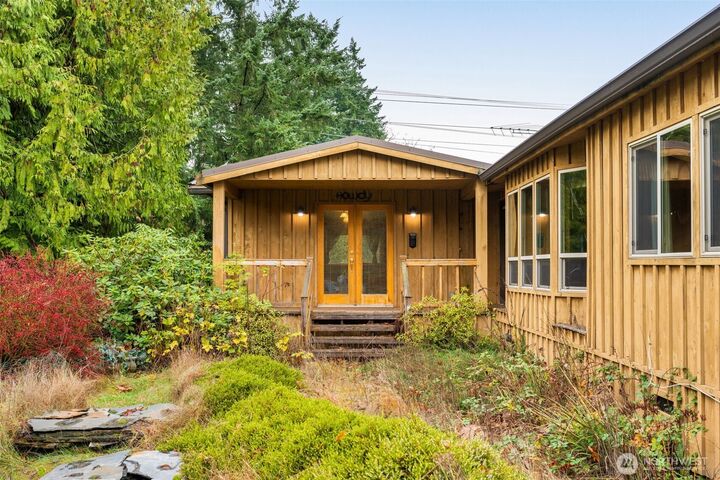 Property Photo:  28624  168th Avenue SE  WA 98042 