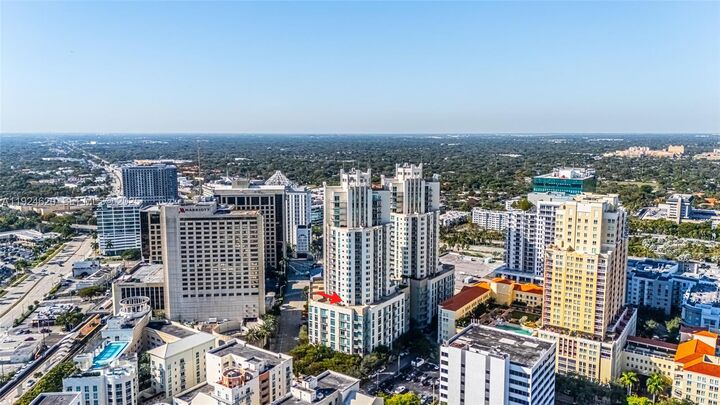 Property Photo: 9055 SW 73 Ct 809 FL 33156