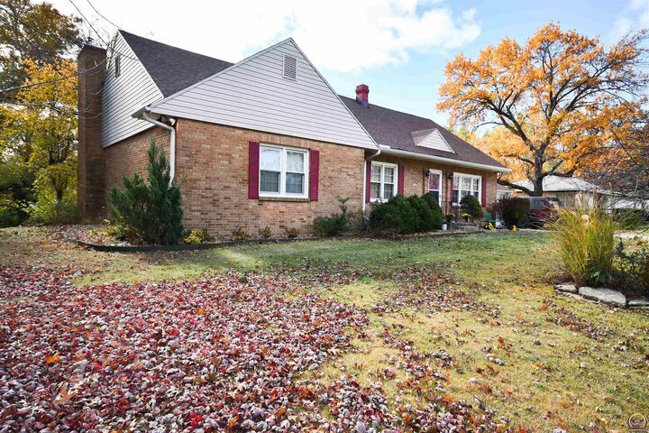 Property Photo: 715 NW 35th St KS 66617