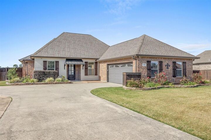 Property Photo:  2319 Gracie Drive  LA 70611 