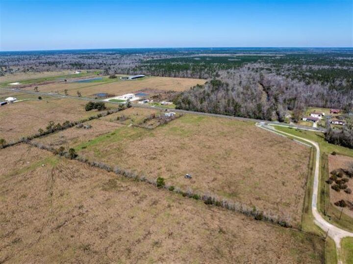 Property Photo: W Houston River Road W LA 70663