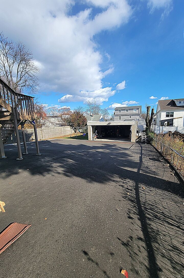 Property Photo:  33 Dora Street  CT 06902 