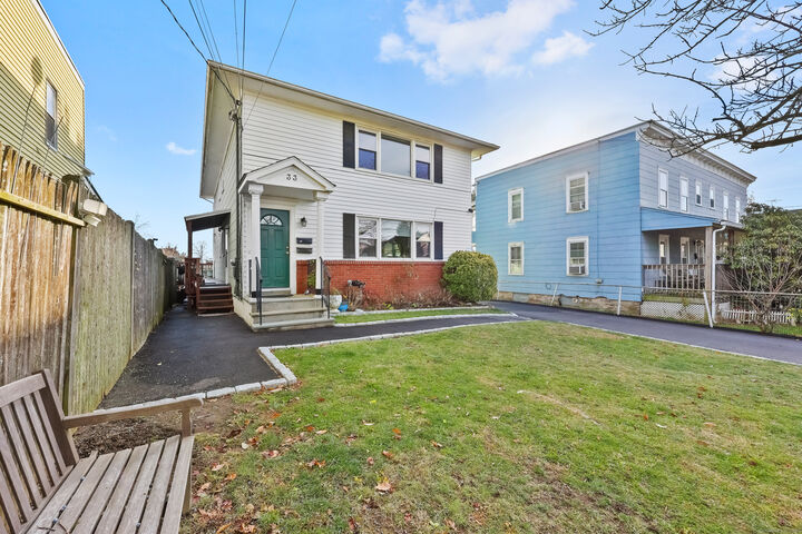 Property Photo:  33 Dora Street  CT 06902 