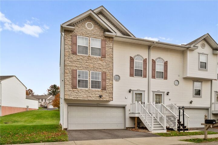 Property Photo: 105 Pine Valley Dr PA 15126