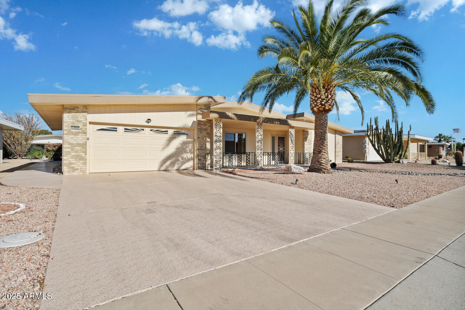 Property Photo: 10902 W Welk Drive AZ 85373