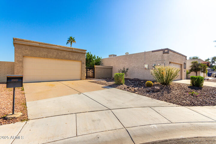 Property Photo:  2133 N Apollo Court  AZ 85224 