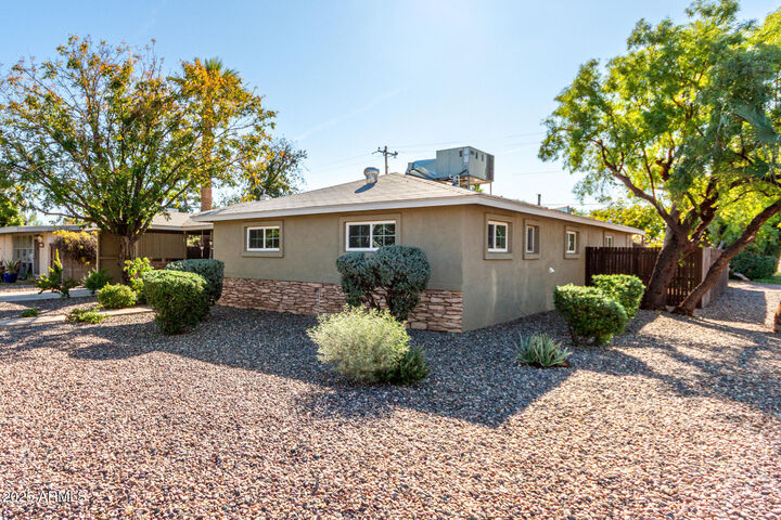 Property Photo:  531 W 14th Street  AZ 85281 