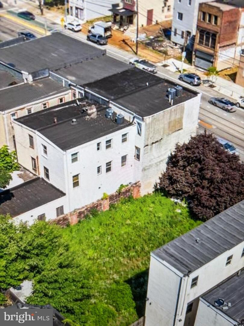 Property Photo: 4022 W Girard Avenue 26 PA 19104