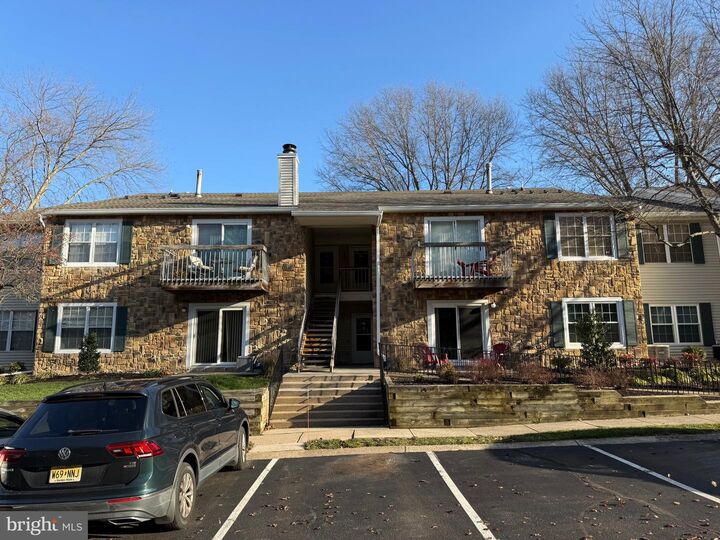 33 Cypress Court  Lawrenceville NJ 08648 photo