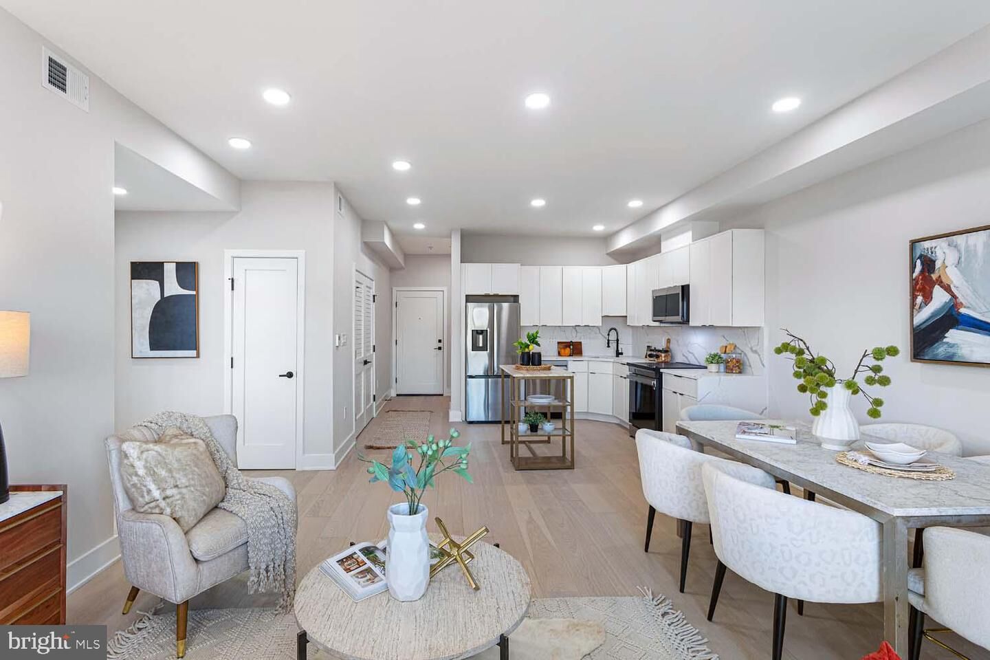 Property Photo:  1516 East Capitol Street NE A  DC 20003 