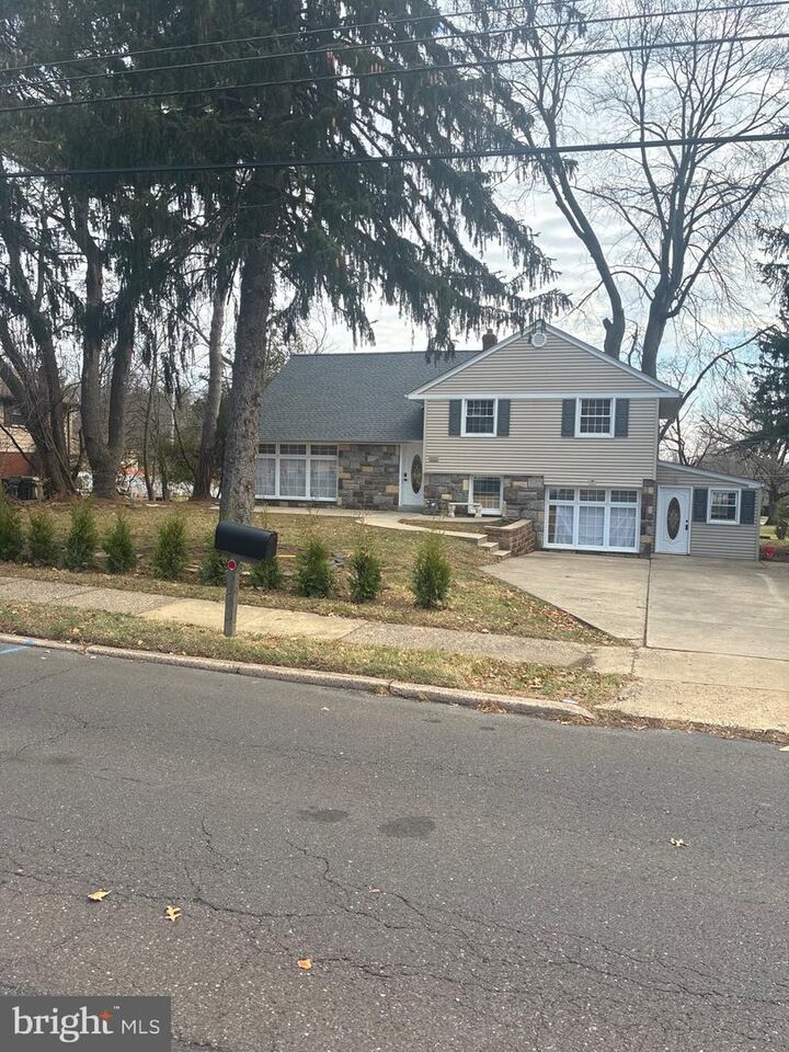 1221 Huntingdon Pike  Huntingdon Valley PA 19006 photo