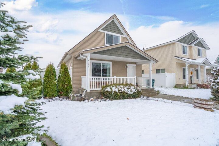 Property Photo: 8067 N Crown Pointe St ID 83854