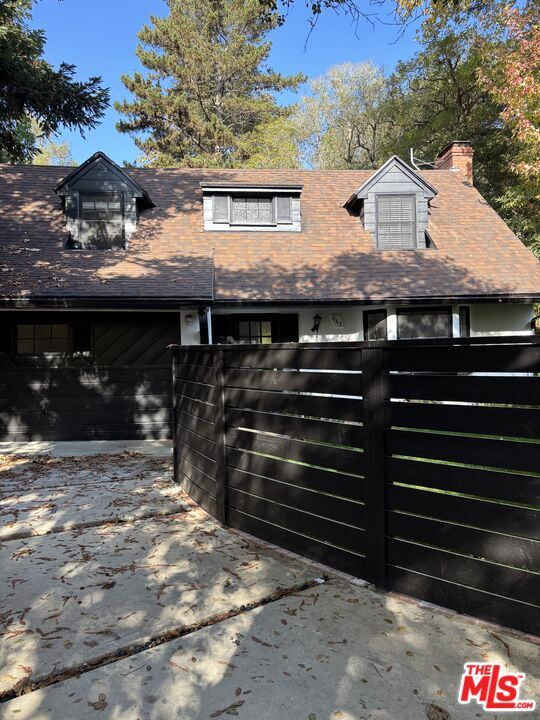 Property Photo: 643 Hightree Rd CA 90402