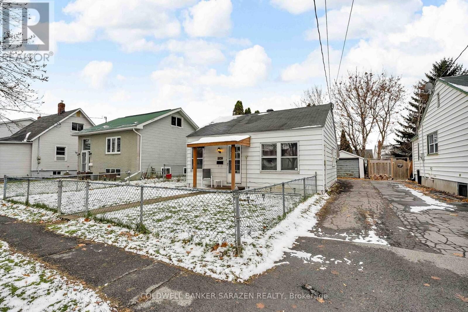 Property Photo: 1154 Dieppe Street ON K6H 3K3