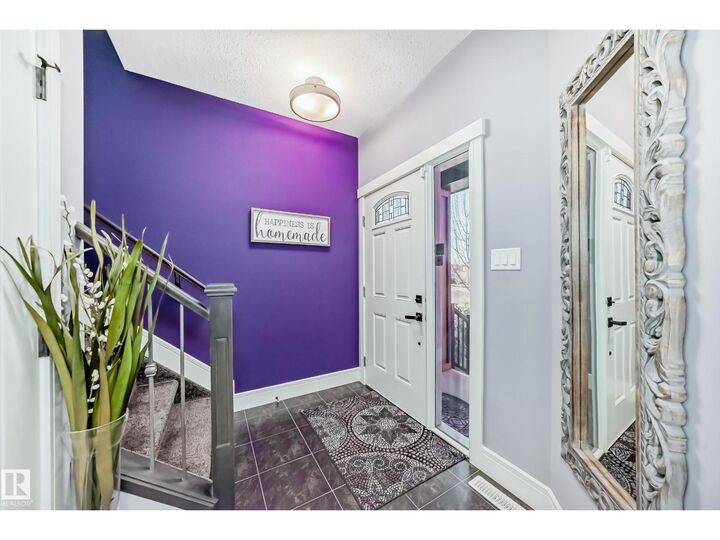 Photo de la propriété:  3411 8 St NW  AB T6T 1A3 