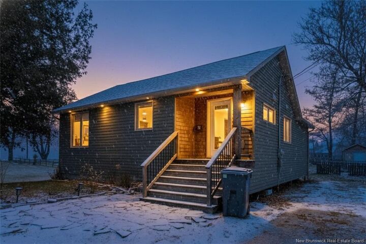 Property Photo:  11 Corbett Avenue  NB E3A 3X3 