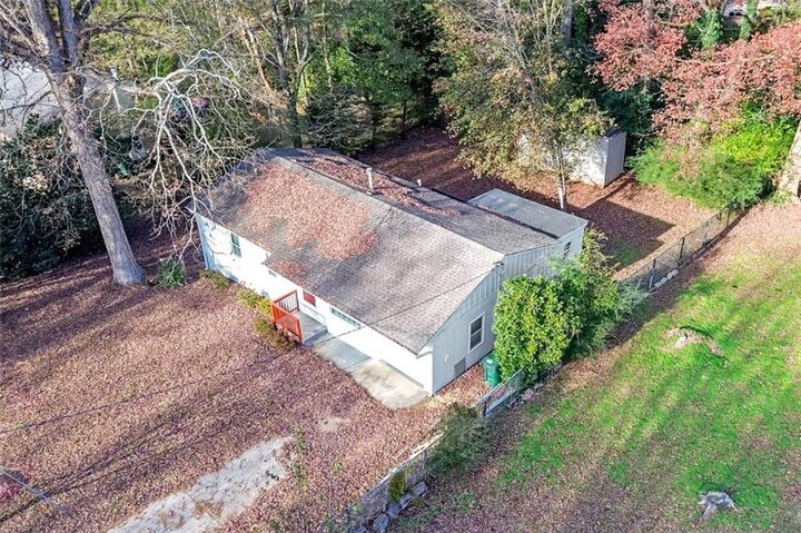 Property Photo: 1815 Mackinaw Place SE GA 30080