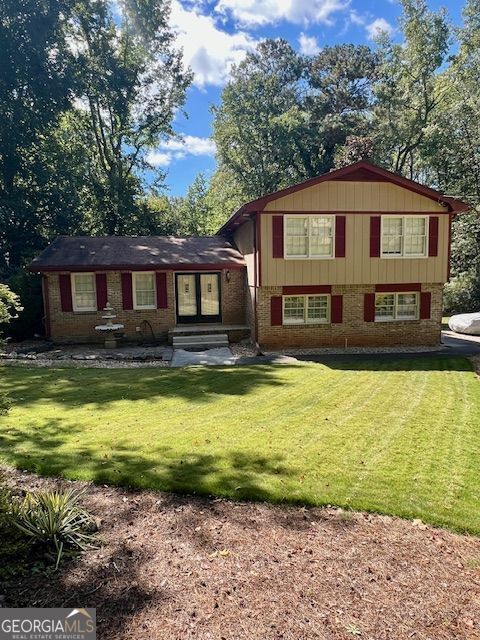 Property Photo:  725 Navarre Drive  GA 30087 