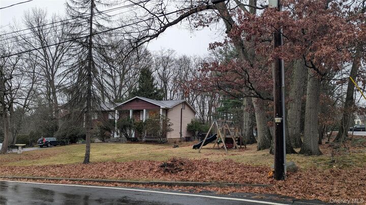 Property Photo:  135 Sunset Road  NY 10913 