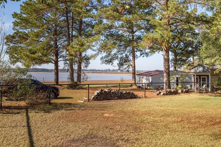 Property Photo:  272 Cr 467  TX 75944 