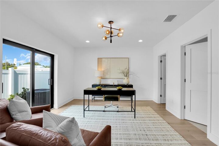 Property Photo:  3002 W Platt 1  FL 33609 