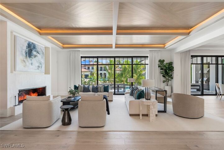 Property Photo:  2231 Forrest Lane  FL 34102 