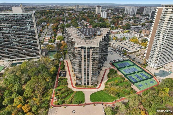 Property Photo: 1512 Palisade Avenue 7H NJ 07024