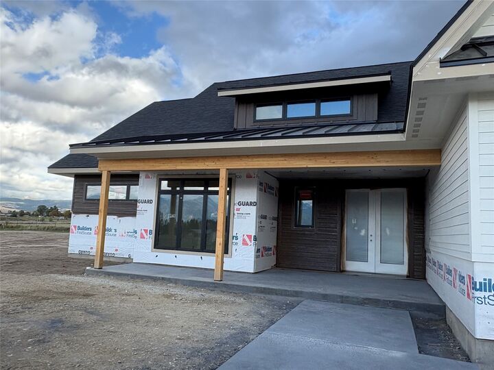 Property Photo: 1084 Josie Court MT 59870