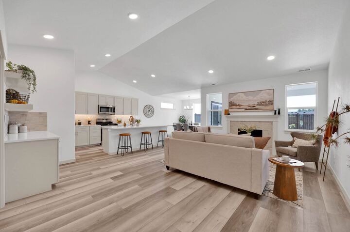 Property Photo:  8814 Los Alamitos Lane  MT 59808 