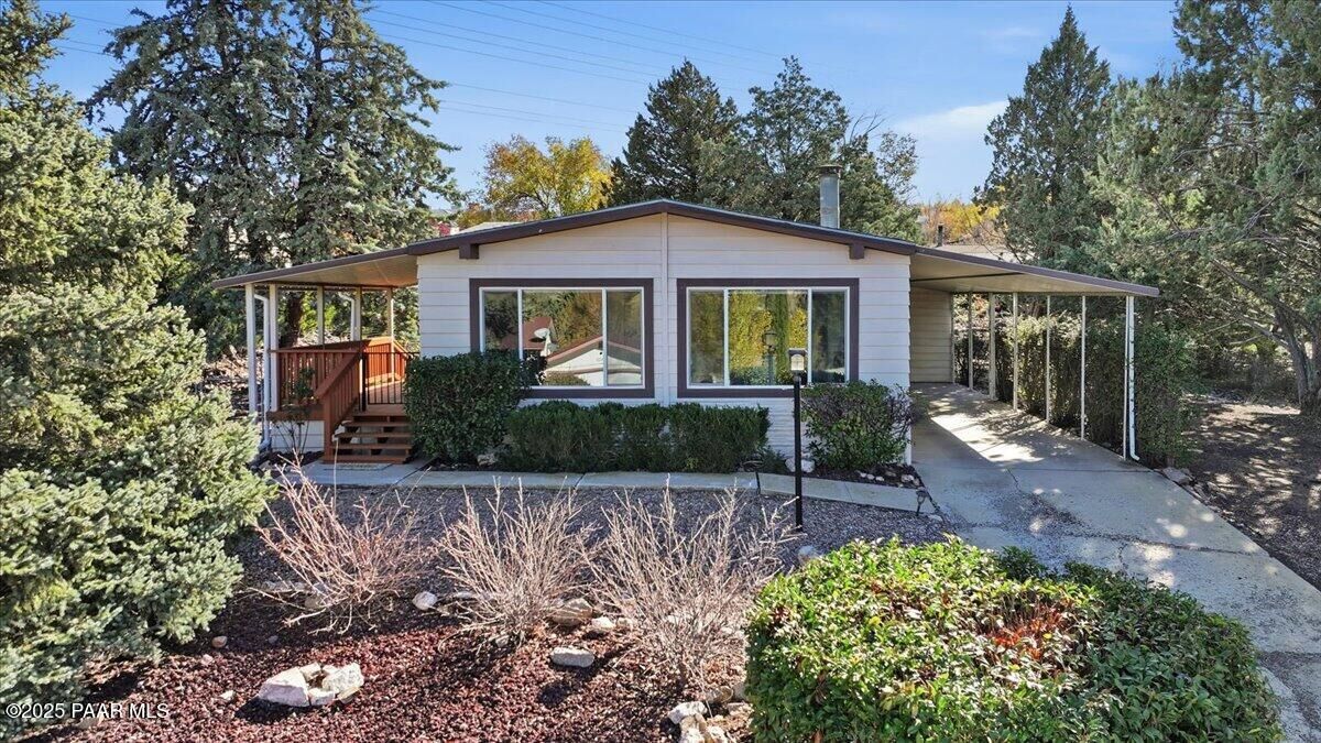 Property Photo: 3155 Amherst Drive AZ 86301