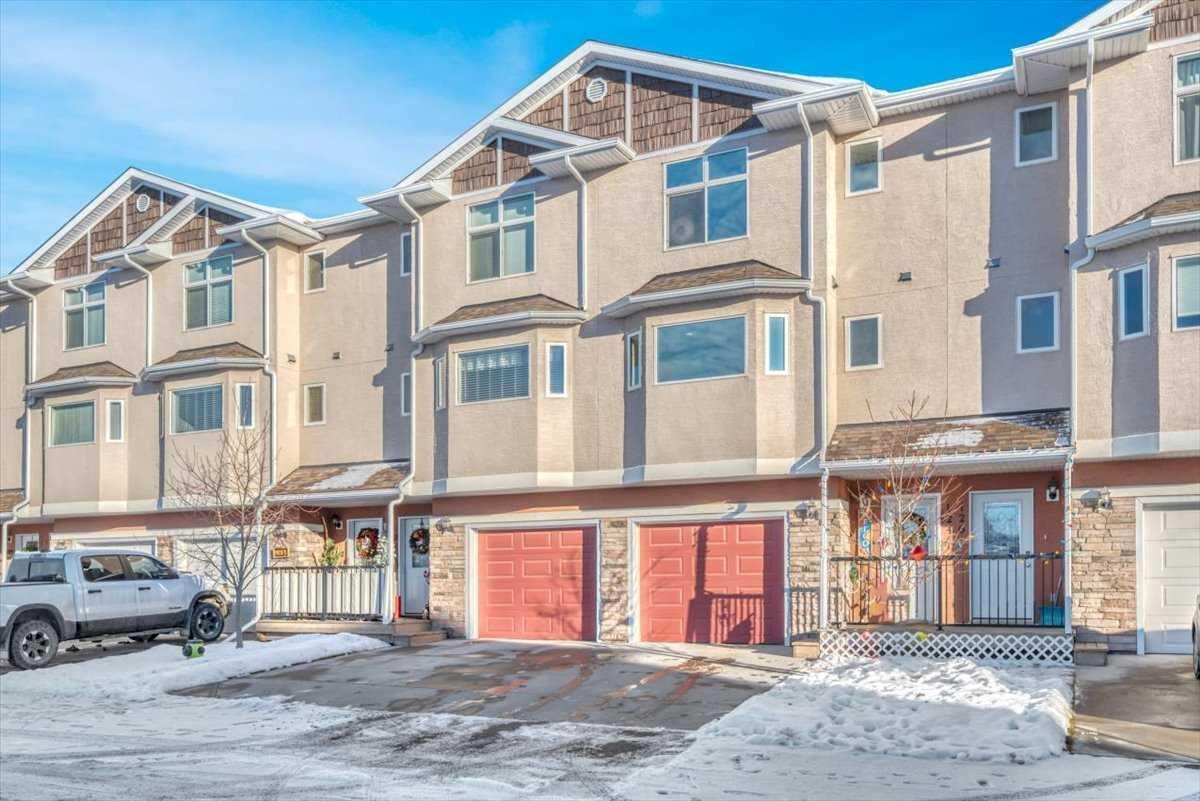 Photo de la propriété: 124 Strathcona Circle AB T1P 0B1