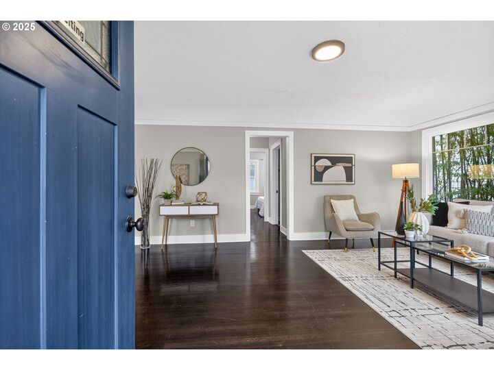 Property Photo: 5030 SE Bush St OR 97206