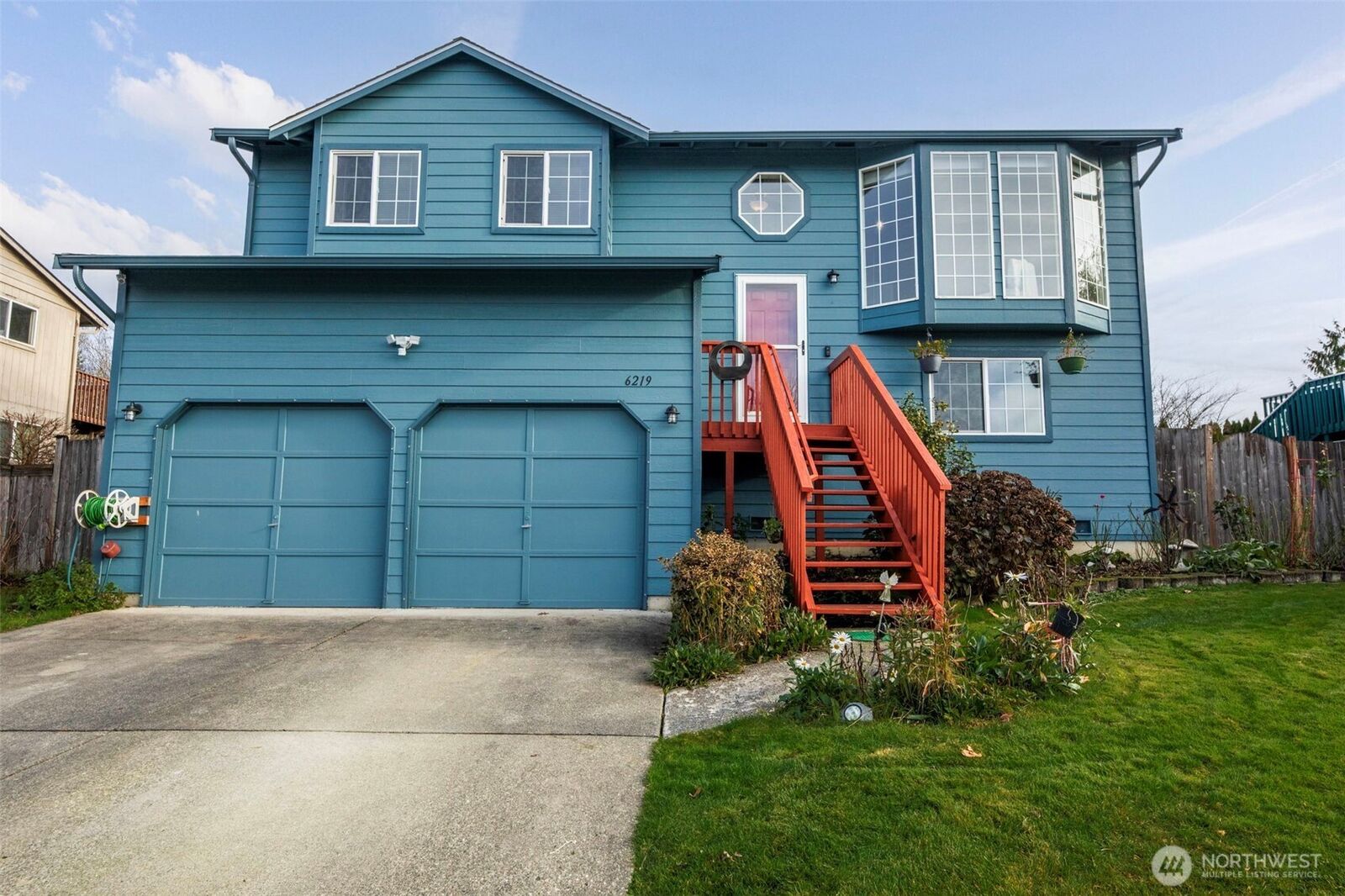 Property Photo:  6219  56th Drive NE  WA 98270 