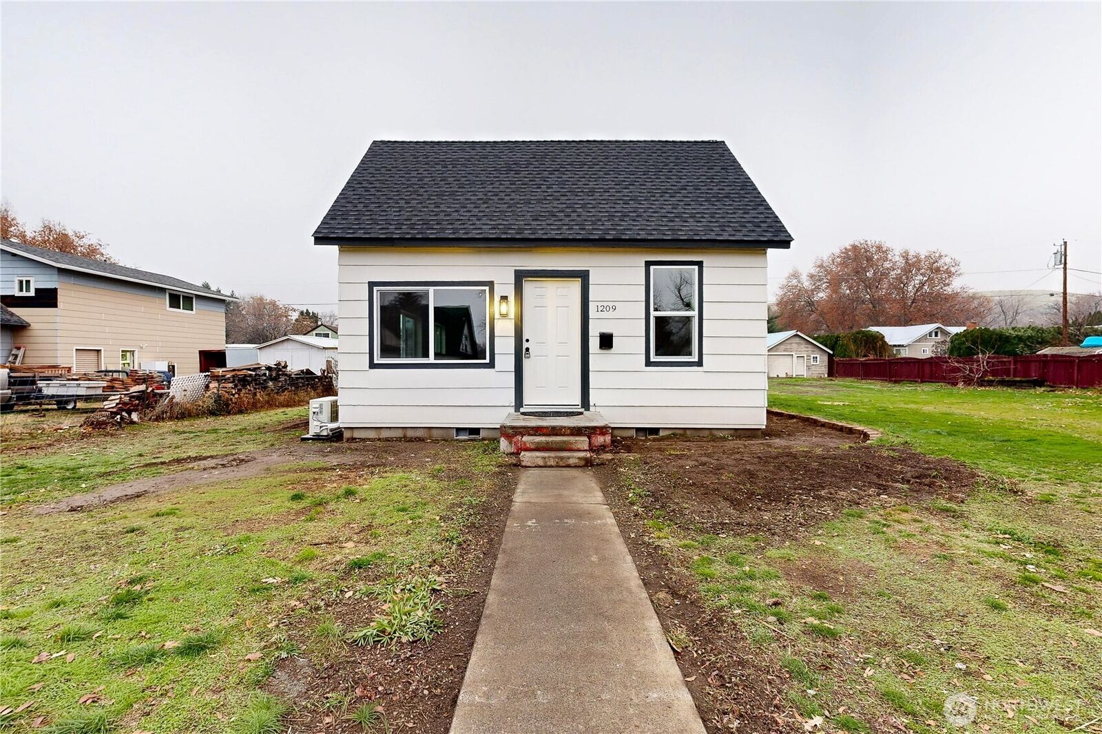 Property Photo:  1209  Chestnut Street  OR 97862 