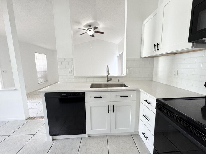 Property Photo:  1156 Grandview Circle  FL 33411 