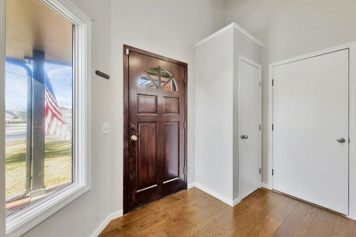 Property Photo: 334 N Cyrilla Ct KS 67235