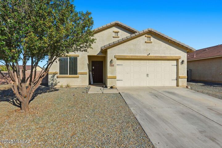 Property Photo:  8298 W Green Kingfisher Lane  AZ 85757 