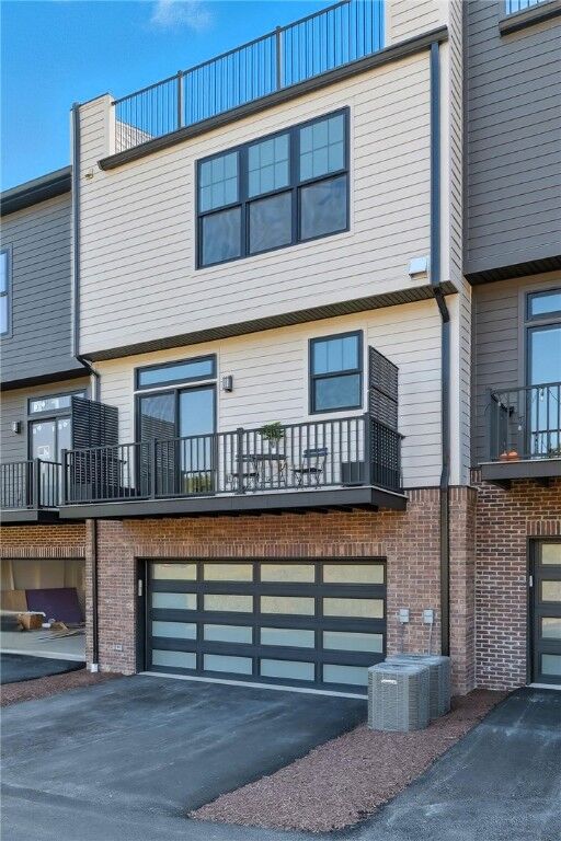 Property Photo:  418 Magnolia Drive  PA 15367 