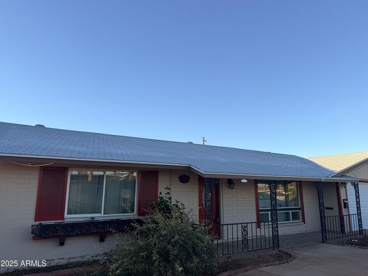 Property Photo:  10656 W Connecticut Avenue  AZ 85351 