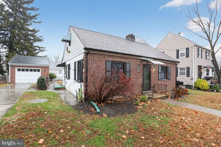 Property Photo:  913 Morris Street  NJ 08030 