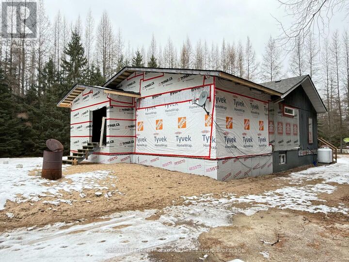 Photo de la propriété: 3613 518 Highway West ON P0A 1Y0