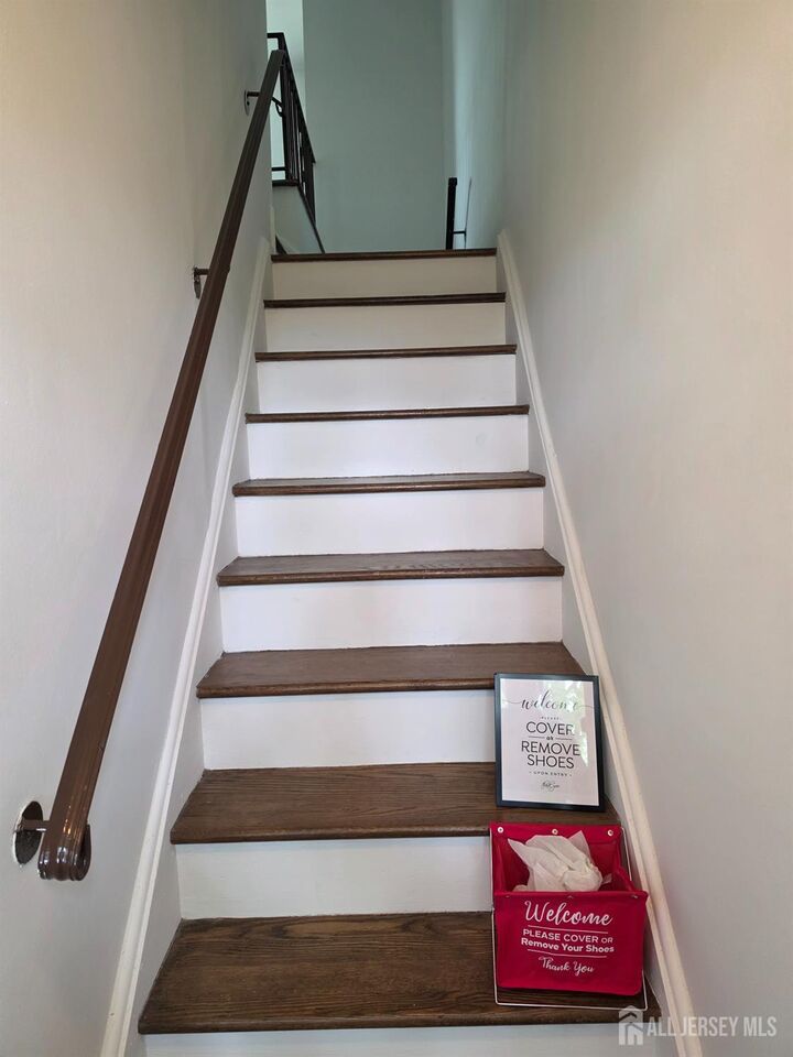 Property Photo:  57 Judson Street 1B  NJ 08837 