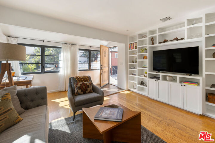 Property Photo: 3117 Berkeley Ave CA 90026