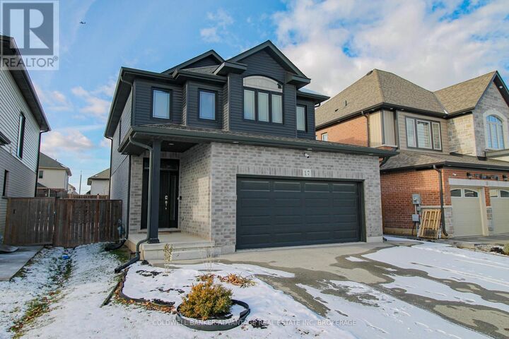 Property Photo:  17 Homestead Way  ON L2V 0B7 