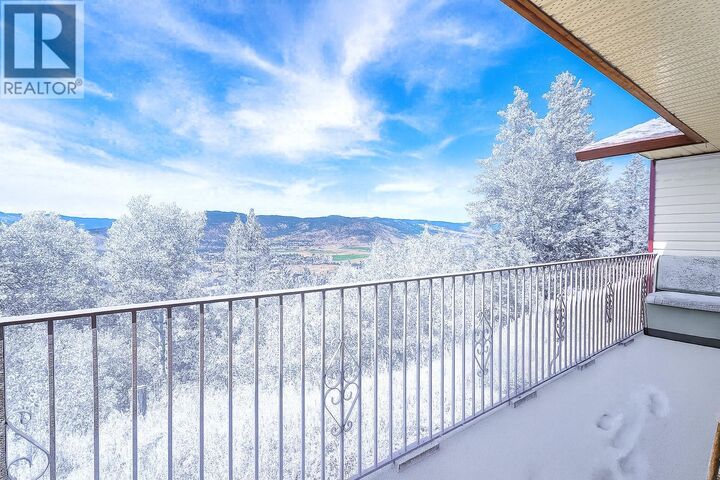 Photo de la propriété:  3104 Panorama Drive  BC V1K 1J4 