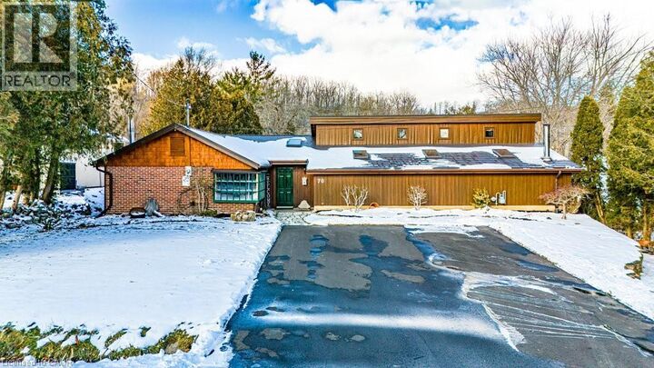 70 Home Street  Hamilton ON L9H 5W3 photo