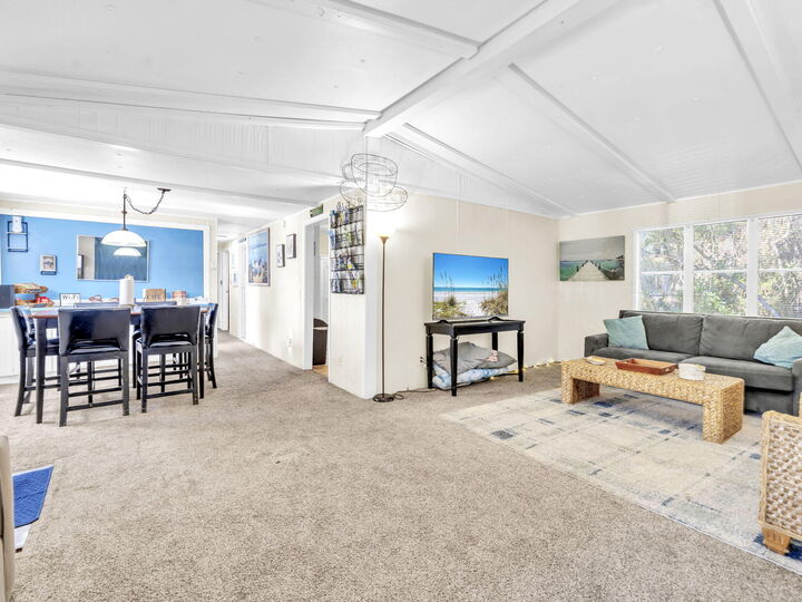 Property Photo: 9028 Larker Woods Drive FL 32566