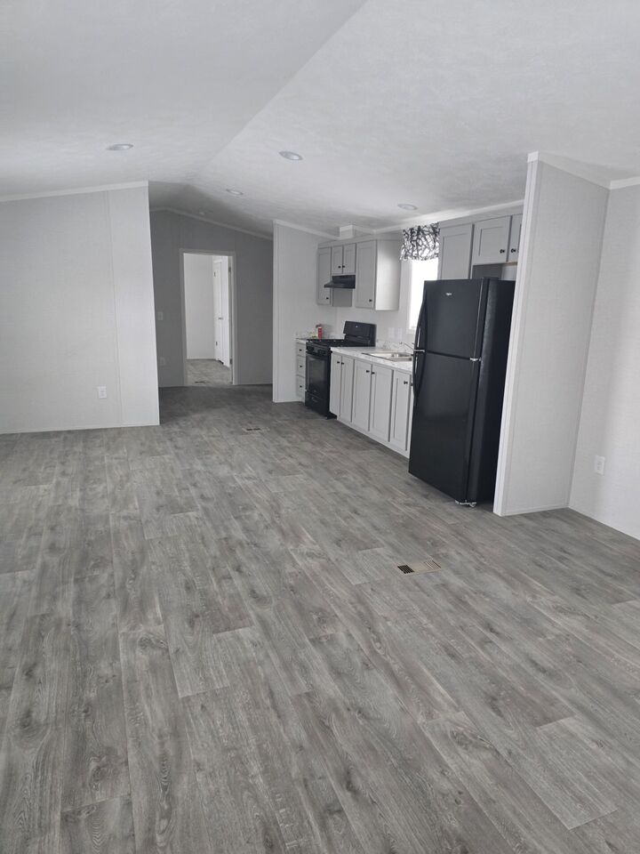 Property Photo: 209 Timberlake Drive PA 16426