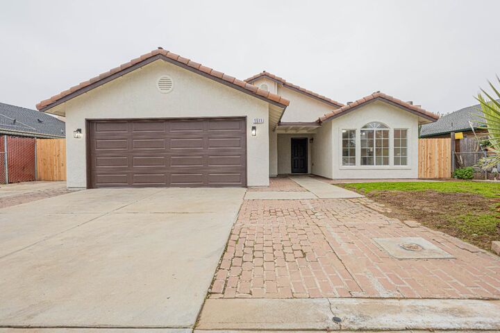 1511 Martinez Street  Orange Cove CA 9364 photo